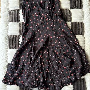 WILD FABLE • DRESSES
Women • Size XS • Excellent condition